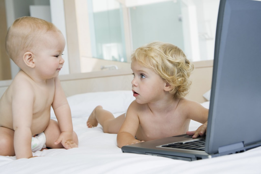 ළදරුවාගේ මුල් අවධියේදී මිතුදමේ අදහස තේරුම් ගැනීම