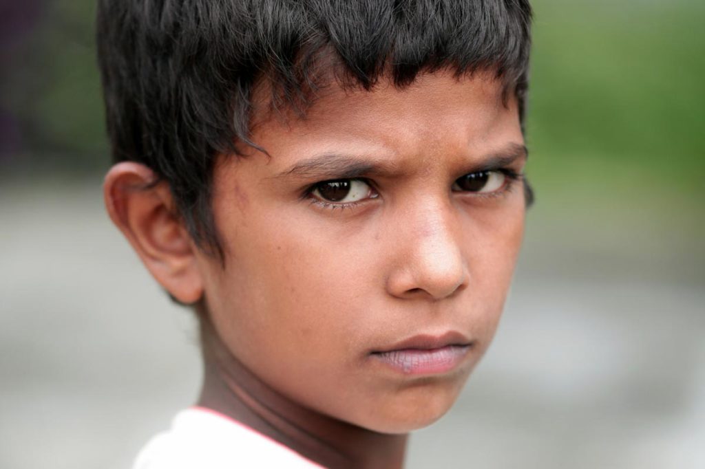 දරුවන්ගේ ආවේගශීලි හැඟීම් පාලනය කිරීම සඳහා උපදෙස්