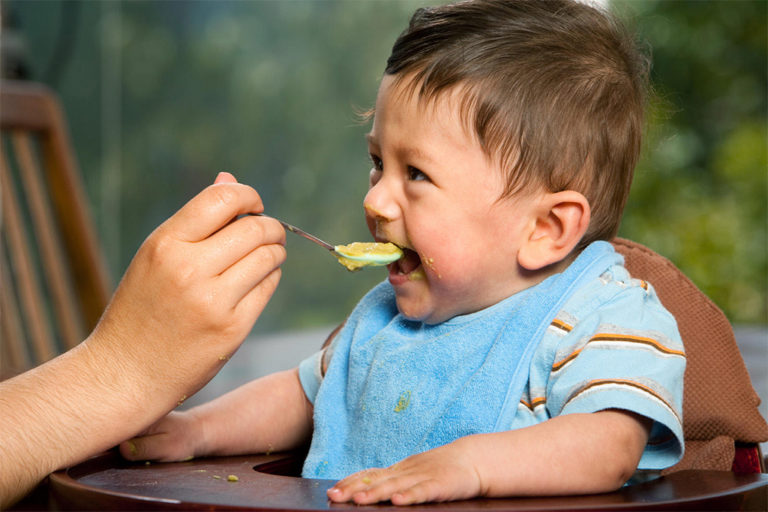baby_feeding
