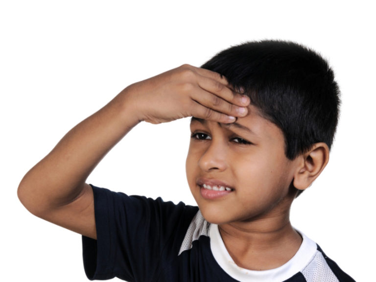 child_with_headache