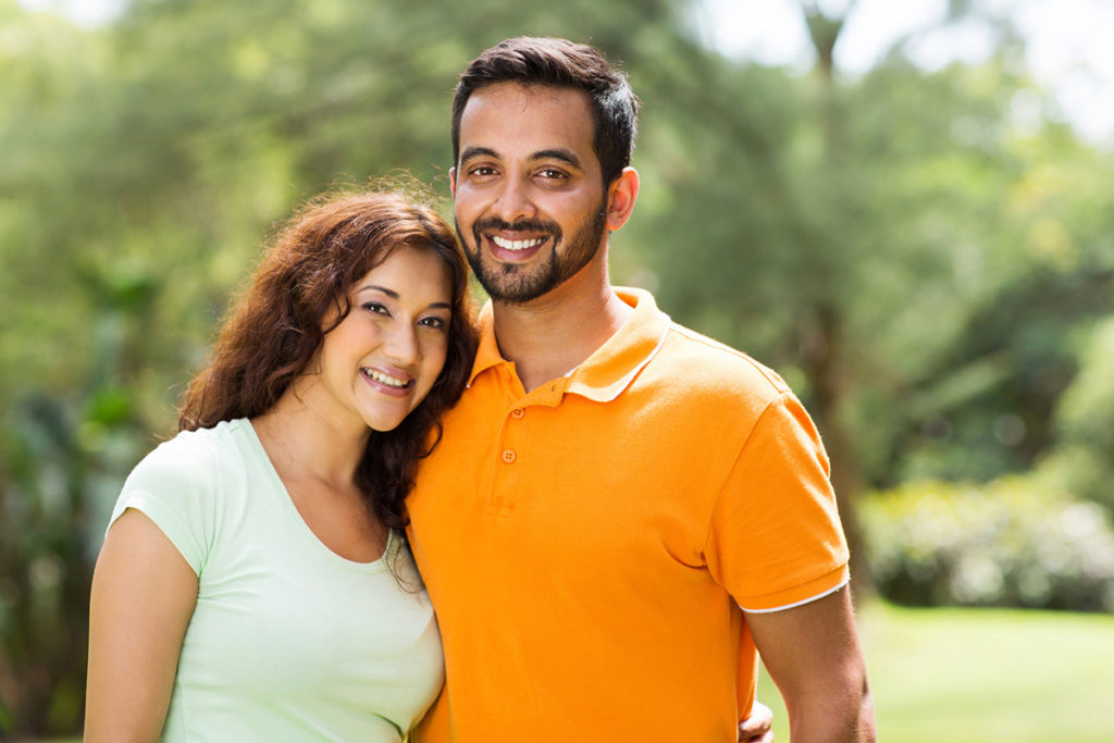 married_couple_expecting_baby