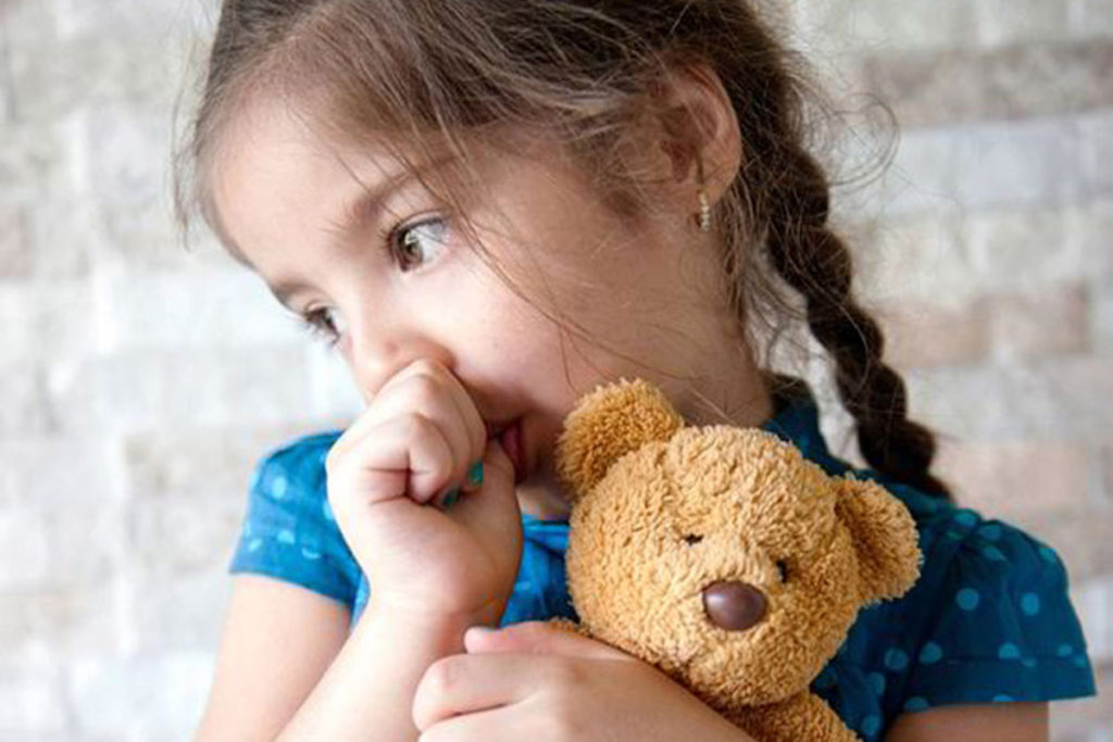 child_sucking_fingers