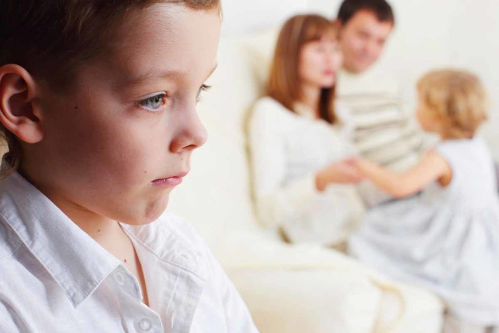 parents_ignoring_elder_child