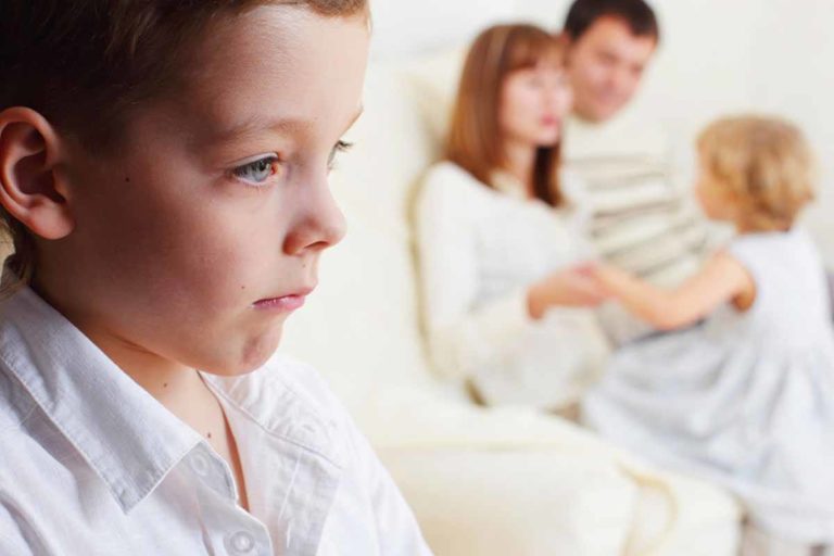 parents_ignoring_elder_child