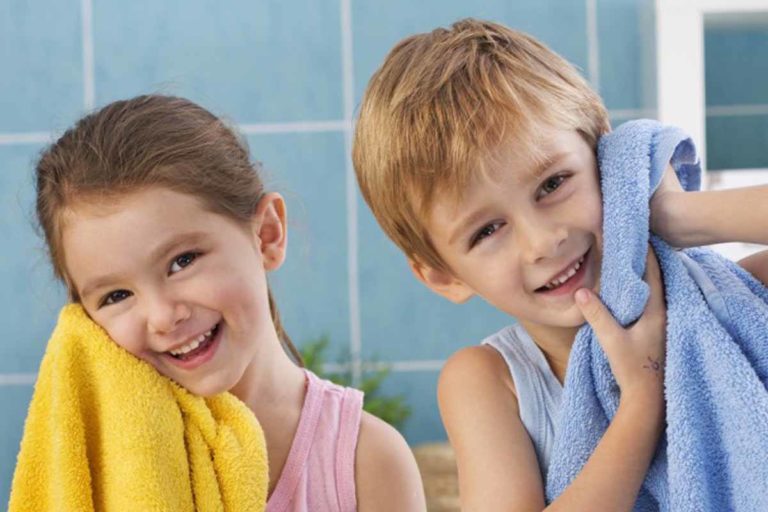 child_haning_a_barth