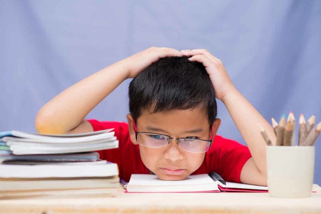 child-can-not-study-due-to-high-temperature