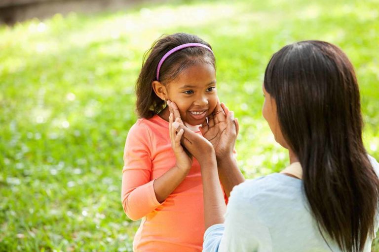 mother-talking-to-child