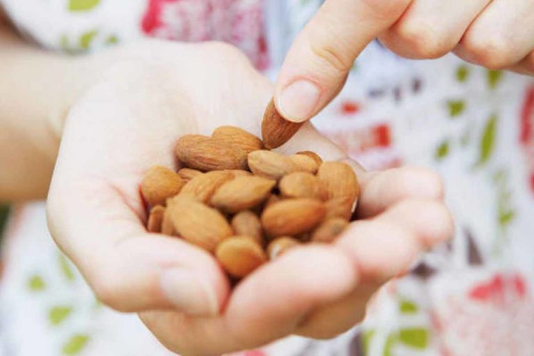 foods-which-are-eat-before-a-sleep