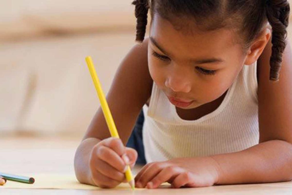 child-using-left-hand