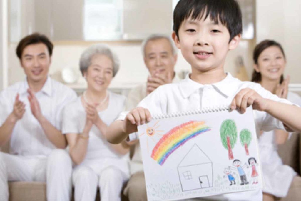 parents-appreciate-child-work