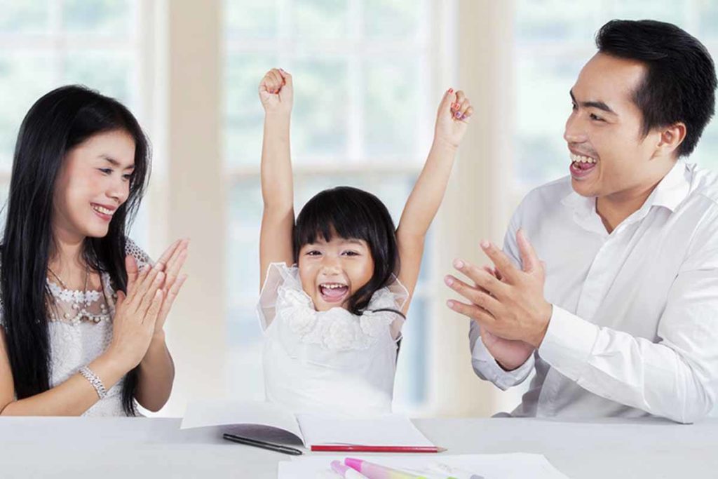 parents-appreciate-child's-work