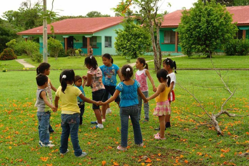 children-are-playing