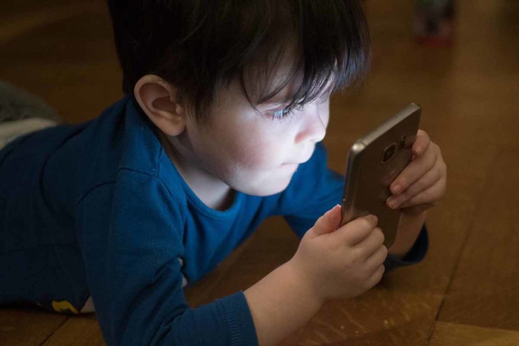 Screen-Dependency-Disorder