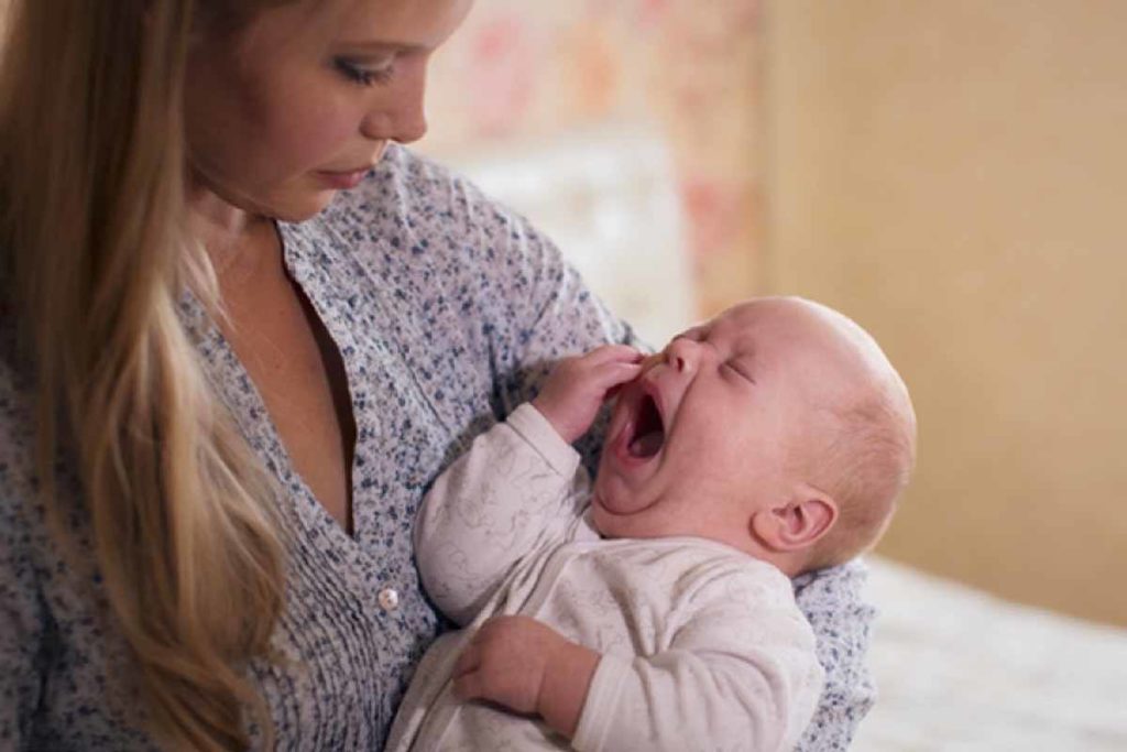 mother-worried-about-her-new-born-baby