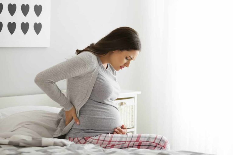 back-pain-in-pregnant-mothers